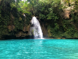 Fototapeta na wymiar waterfall in Philippines 