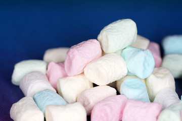 Fototapeta na wymiar pink and white marshmallows