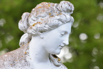 front view of statue of a face woman in Bergpark Kassel