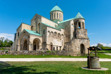 Fototapeta na wymiar Bagrati Cathedral in Kutaisi, Georgia