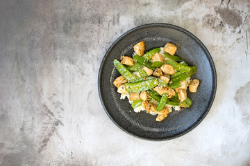 Chicken and  Snow Peas