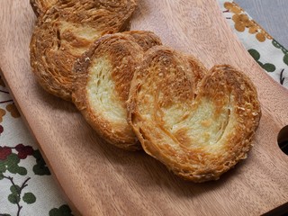 하트생지과자, 하트모양 과자
