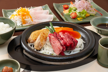 モモ肉のステーキコース