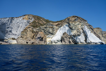 Fototapeta na wymiar View of the rocky coast with white cliffs in Ponza island (Latina, Italy).