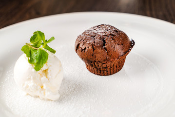 chocolate muffin with ice cream