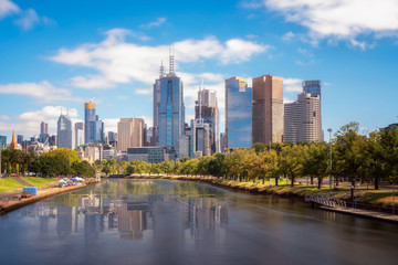 Fototapeta premium Landscape of Melbourne City over Maribyrnong River