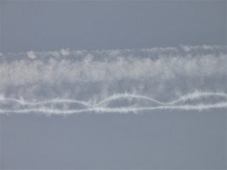 Smuga chemiczna Chemtrials - obrazy, fototapety, plakaty