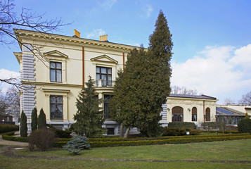 Fototapeta na wymiar Herbst palace museum in Lodz. Poland
