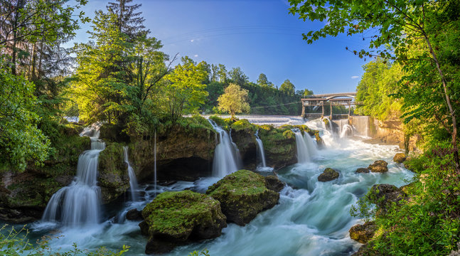 Traunfall ein wundersch&ouml;ner Wasserfall in Ober&ouml;sterreich bei Roitham, Desselbrunn.