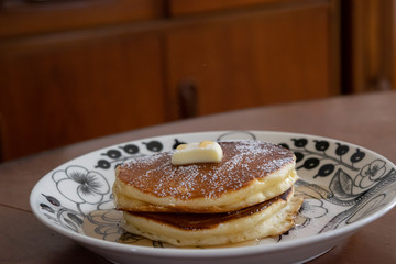 自宅のホットプレートで焼いたパンケーキ