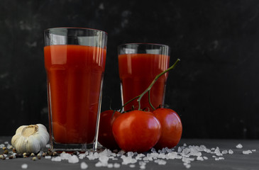 fresh tomato juice with pulp