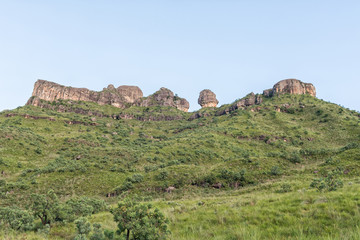 Fototapeta na wymiar View from the Tugela Gorge hiking trail towards Policemans Helmet