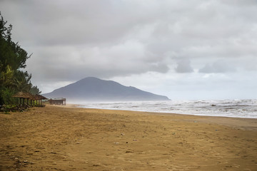 Lang Co beach