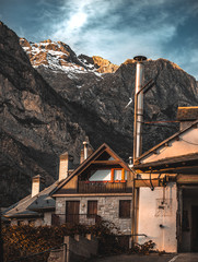 houses in the mountains