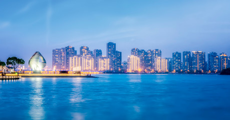 Fototapeta na wymiar Suzhou Jinji Lake and urban modern architectural landscape