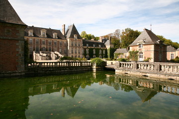 Fototapeta na wymiar Le château de Courances dans l'Essonne, France.