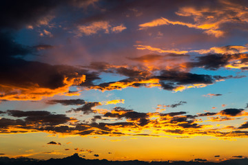 non servono parole per descrivere la magia di un tramonto con il Monviso