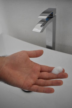 Corona virus prevention - Wash hands with hot water and soap