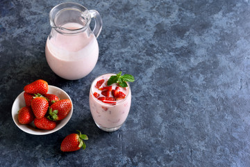 Strawberry yogurt with fresh berries