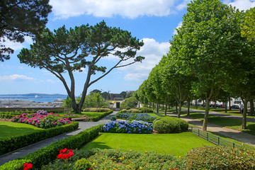 Cours Dajot public garden with an beautiful view of the harbour, Brest, Brittany, France. - obrazy, fototapety, plakaty