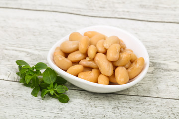 Baked white bean