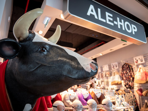 The Ale-Hop branded gift shop in Faro Airport, Portugal. The cow is synonymous with the brand and prominently displayed in all Ale-Hop stores.