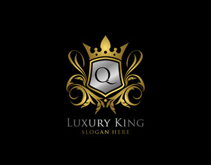 Luxury King Q Letter Gold Logo, Golden Q Classic Crown.