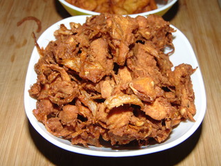 Crunchy Onion Pakoras