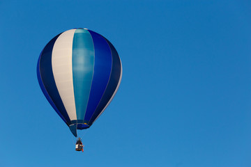 Fototapeta premium colored hot air balloon in Italy
