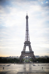 Fototapeta na wymiar Great Eifel tower view with blue sky in summer Paris