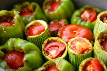 turkish pepper and zucchini stuffed in pots