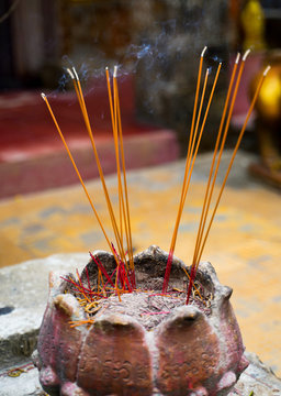 incents at temple door at Kempot Cambodia
