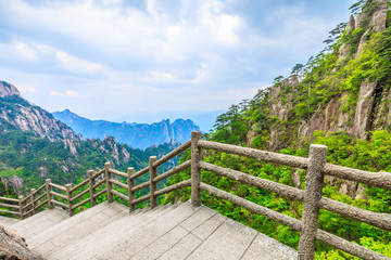 Fototapeta na wymiar Huangshan mountain natural landscape in anhui,China.