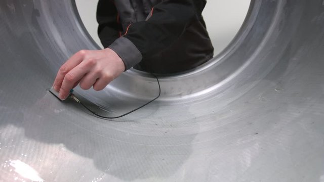 Non-destructive testing of a big machine detail #JBRC077