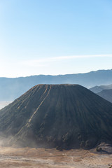 브로모 화산의 오른쪽에 있는 바톡 화산입니다. It is a beautiful scenery of Indonesia. Next to Bromo, there is Batok volcano.