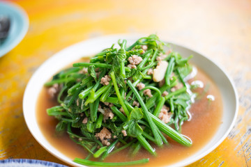 Chayote leaves in Oyster sauce.