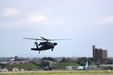 Fototapeta na wymiar ヘリコプター　自衛隊ヘリ　自衛隊機　UH-J 　CH-47J 　 SH-J 　 SH-K 　AH-Sコブラ　UH-1