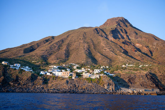 Ort Stromboli auf Vulkan Stromboli, Liparische Inseln, Italien