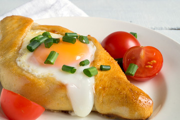Adzharian khachapuri with egg