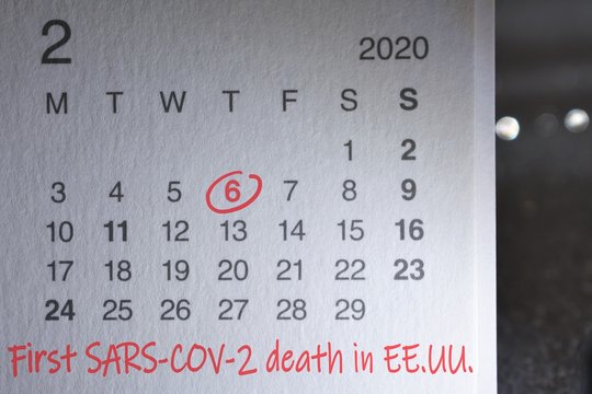 Notebook calendar with mark on February 6, 2020 showing the date of the first sars-cov-2 death in EE.UU. Commemorative image.