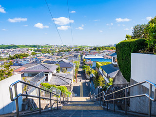 丘の上から眺める住宅街