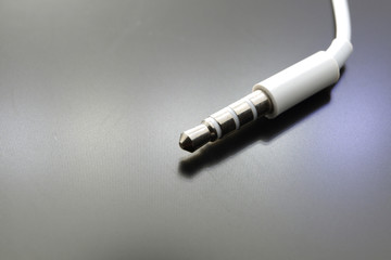 White audio Jack with mic connector
