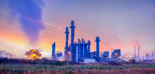 Obraz na płótnie Canvas Gas turbine electrical power plant with twilight