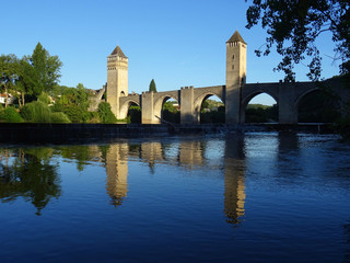 Obraz premium View of the Gothic Valentre Bridge (14th century) . City of Cahors. France.