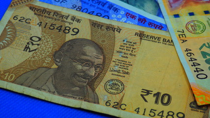 Billetes de la India. Dinero Indio. Billetes de dinero en efectivo de la India