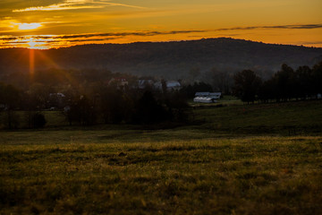 Fototapeta premium sunrise over the field