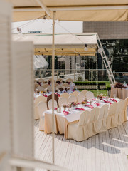 The elegant wedding table decoration