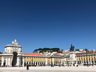 Fototapeta na wymiar historische Gebäude in Lissabon
