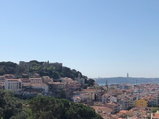 Fototapeta na wymiar Ausblick über Lissabon