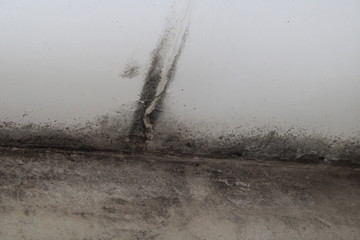 risen on the wall in the afternoon